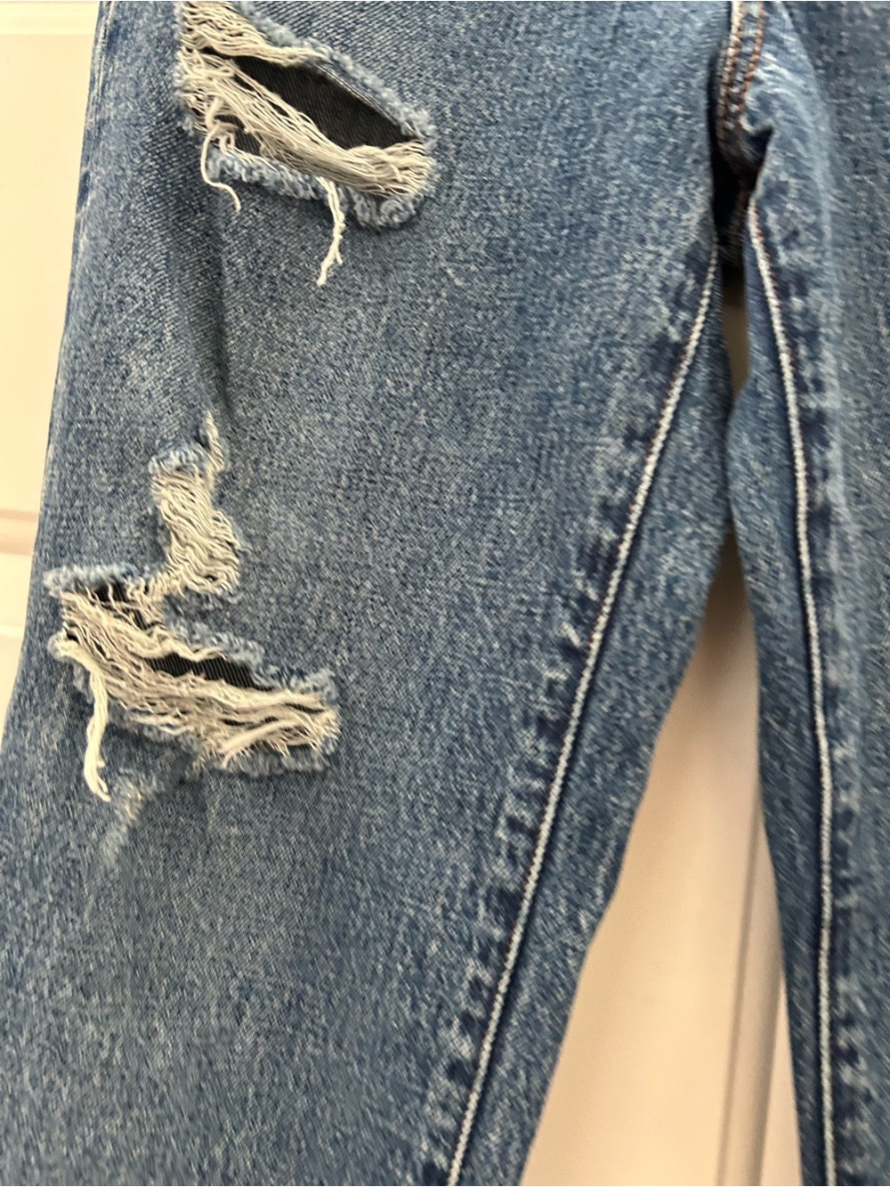 Favorite Daughter Distressed The Tommy Low Slung long straight jeans - Boston - Picture 7 of 11